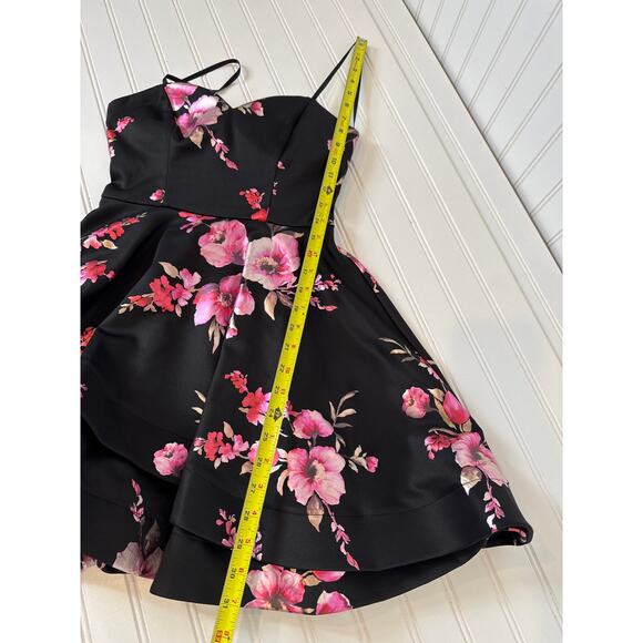 B Darlin Juniors Strapless Floral Dress Black Ruffle Mini Sweetheart Neck Sz 5/6 - Picture 5 of 7
